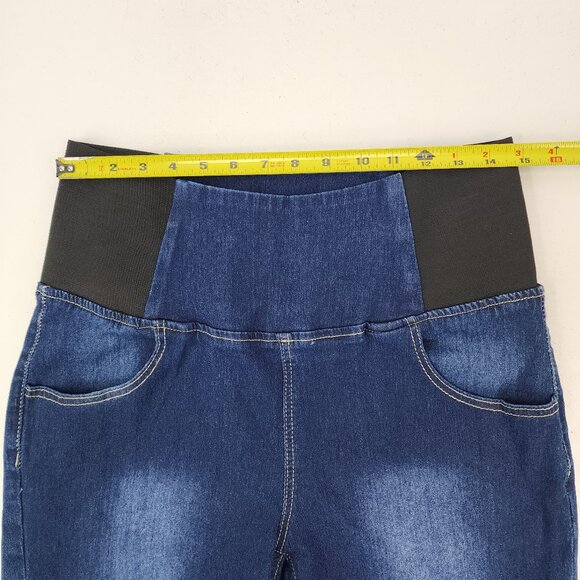 SHEIN Curve Womens 0XL 29x5.5" Jean Shorts Black Elastic Waist Pull-On High Rise - Picture 3 of 10